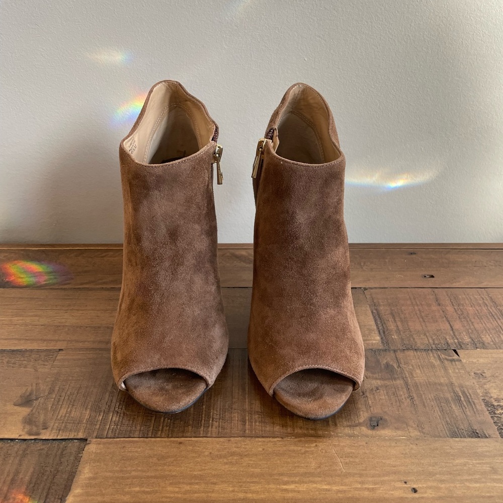 Ann Taylor Tan Peeptoe Suede Booties 6 1/2 New